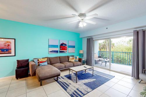 New Smyrna Beach Apartment | Oceanwalk 10-203