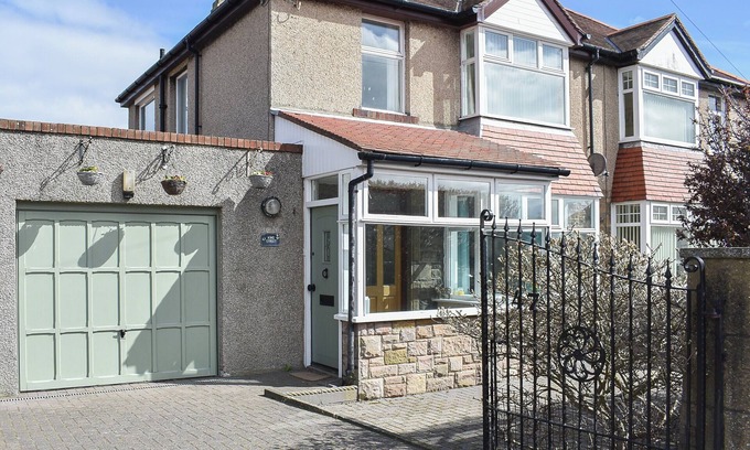 Seahouses Cottage | Och Moo at Number 47