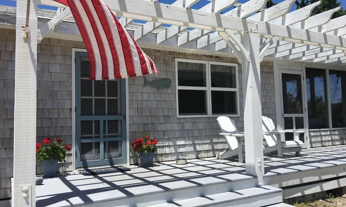 Ocracoke Cottage | Ocracoke Island: Beautiful cottage in the village