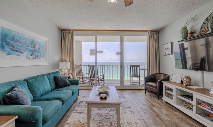 Long Beach Condo | OCT WEEKS AVAILABLE - MAJESTIC BEACH RESORT - 10% Off 7 Nights or More in 2025