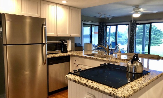 North Shore Condo | October 6 to 11 last opening for fall at SML! Come enjoy the post season peace!