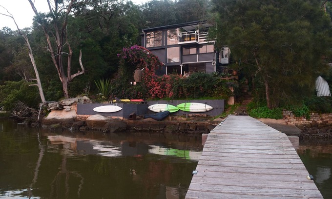 Sydney House | Off grid river house at Beauty Point - instant relaxation - boat access only