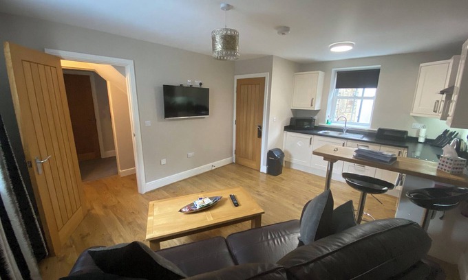 Barnard Castle Apartment | OFF SITE Studio Apartment Ensuite at The Three Horseshoes Hotel