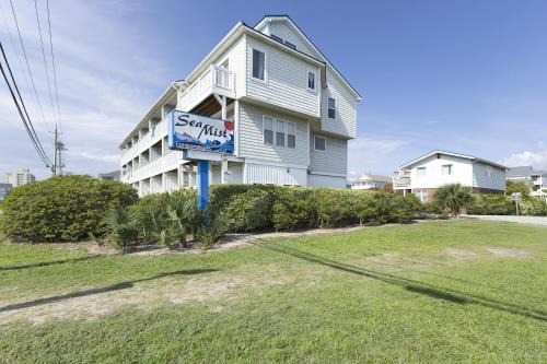 Wilmington Beach Apartment | Ohana Retreat by Carolina Beach Realty