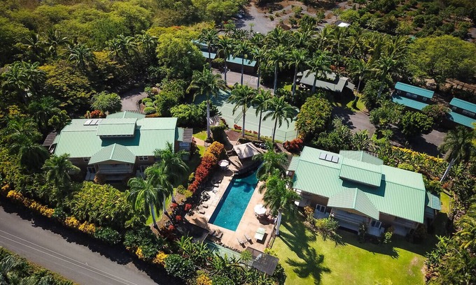 Kahaluu Bay House | Ohana Retreat - The Real Hawaiian Experience