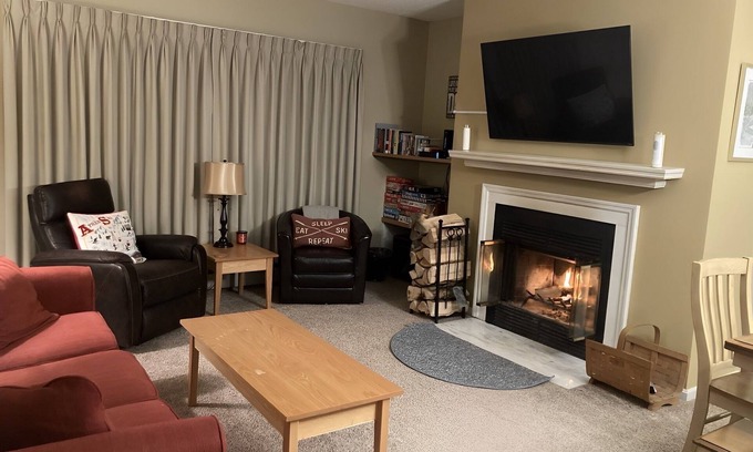 Ludlow Condo | Okemo Ski in-Ski out @ Winterplace, 3 bdr, 2 ba Condo with Pool, Hot Tub, W/D