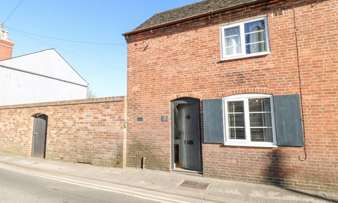 Ashbourne House | Old End Cottage