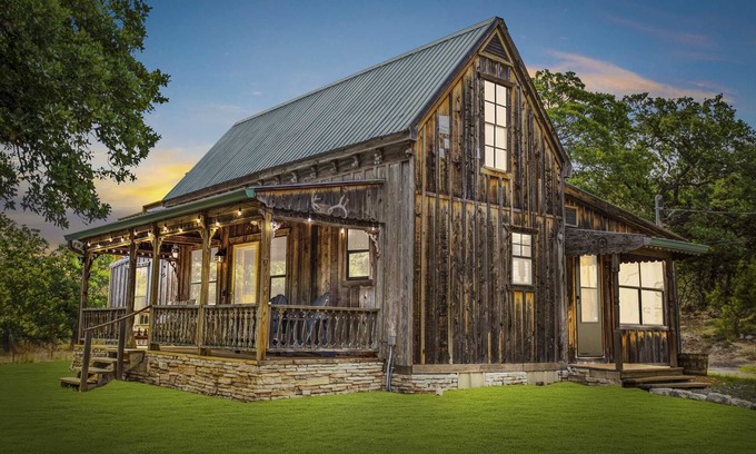 Kerrville Cottage | Old Fellow's Farmhouse