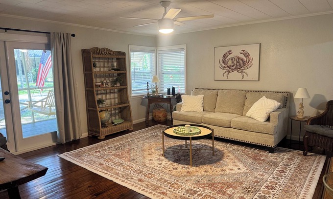 Homosassa House | Old Homosassa - Manatees, Scalloping, River!