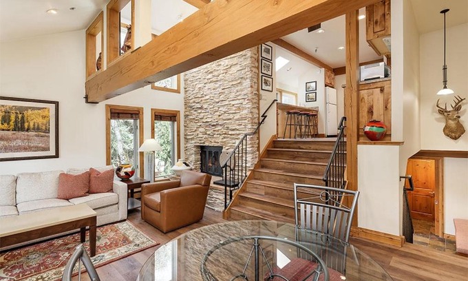 Aspen House | Old Hundred Unit 104, Sunny, Corner Townhouse, Treetop Views, 3 Blocks to Aspen Mtn