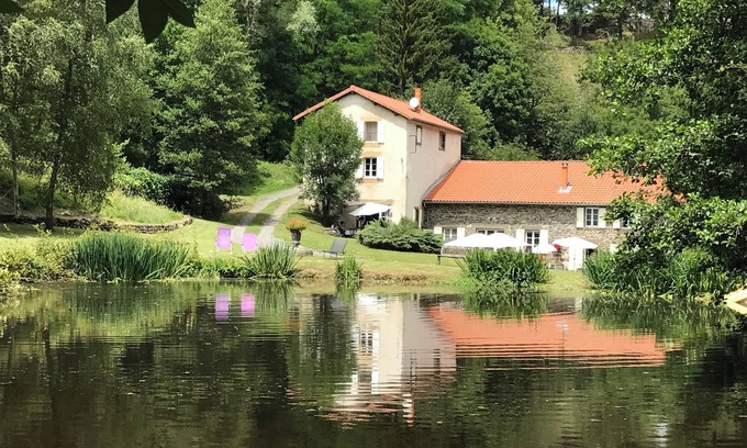 Saint-Paulien Cottage | Old mill, private pond, heated swimming pool