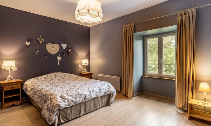 Lizine House | Old renovated farmhouse, charm, relaxation in the heart of nature on the Jura plateau