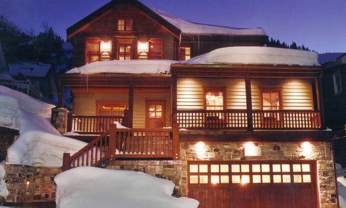 Downtown Park City House | Old Town - Ski-In/Out - Super Luxurious 5BR/5BA - Hottub-Firepit - Ski Run View