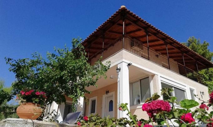 Gythio Villa | Olea Escape Villa in an Olive Estate