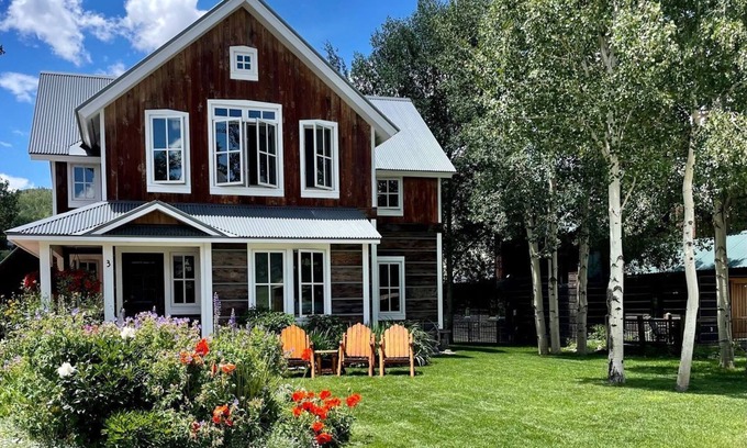 Crested Butte House | "Olive's Branch" is an amazing home in the perfect town location!