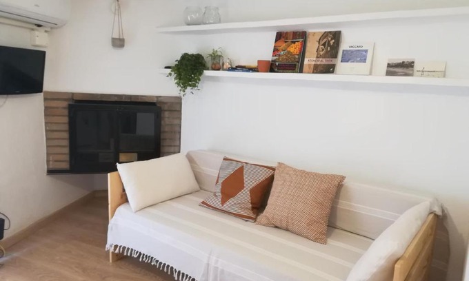 Old Town Apartment | Olivia V