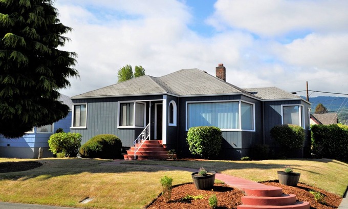 Port Angeles House | Olympic Nat. Park, Victoria ferry, 6 Adults, Dogs OK see below