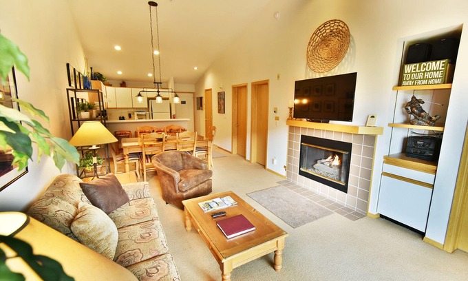 Mountain House Condo | On River Trail! Top Floor Views! 2 Hot Tubs. Walk/Shuttle to Dining, Events
