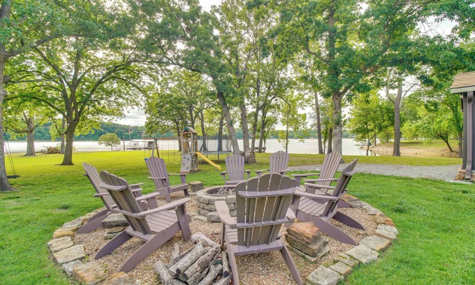 Afton Cabin | On-Site Lake Access: Group Getaway in Afton