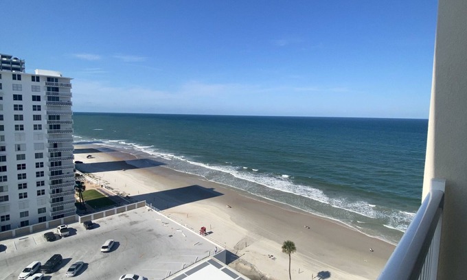Ortona Park Resort | ~ Once Upon a TIDE ~ BREATHTAKING ~ Modern ~ OCEAN VIEW ~ Condo!