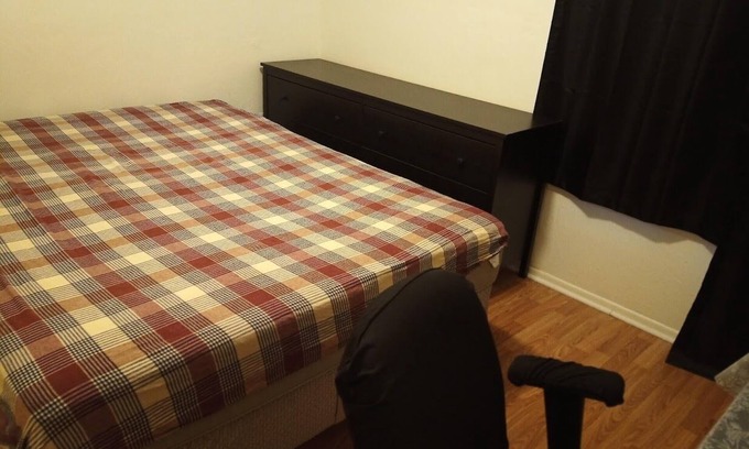 Gainesville Condo | One bed one bath room close to UF and Shands