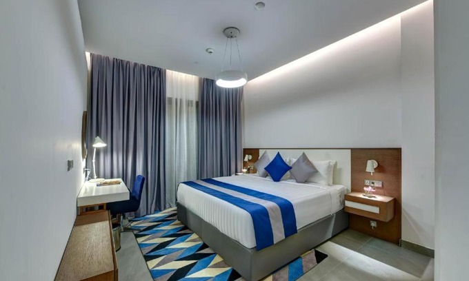 Dubai Investment Park Apartment | One Bedroom Apartment In DIP By Luxury Bookings