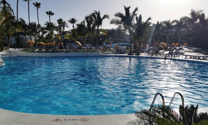 El Madronal Apartment | One bedroom appartement at Playa de la Americas 500 m away from the beach with shared pool enclosed garden and wifi