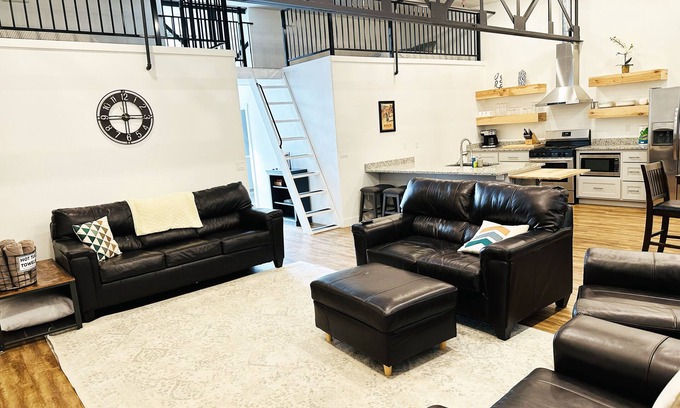 Moab Condo | One block to Moab shops and restaurants closest condos to downtown