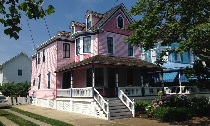 Cape May House | One Short Block to Beach - Spacious Victorian - 1st Floor Bed and Bath