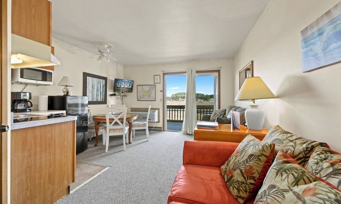 Chincoteague Condo | Only 5 min. from the Beach!