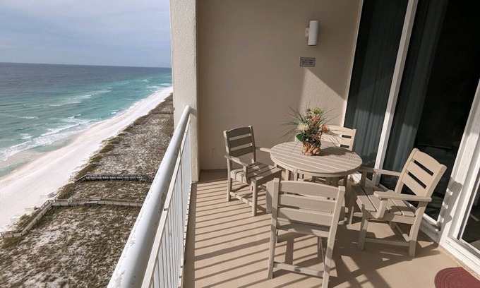 Navarre Beach Condo | Open Again Oct 27 to Nov 6 - Htd Pool & Spa - On the Water- 2 Comp Beach Chairs