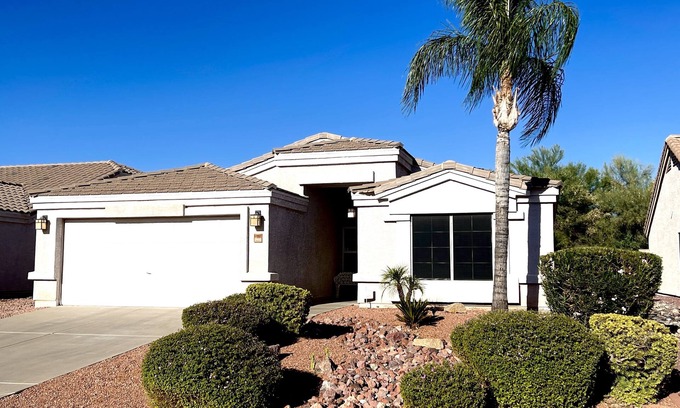 Canyon Ridge West House | Open Living Space in Family-friendly Neighborhood