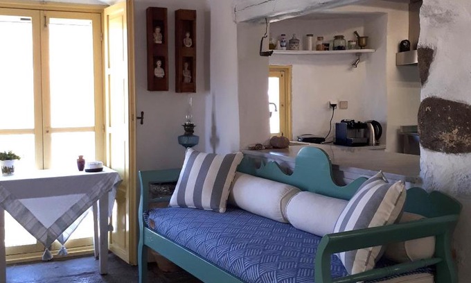 Serifos House | Open Space House at the Castle of Chora, Serifos