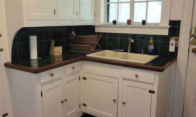 Wilmington House | Opuluxe Market Street Oasis