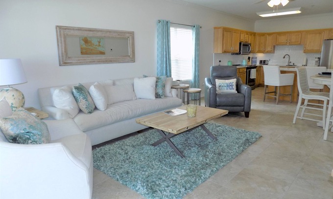 Orange Beach Condo | Orange Beach Walker Key Bayfront Condo with Boat Access