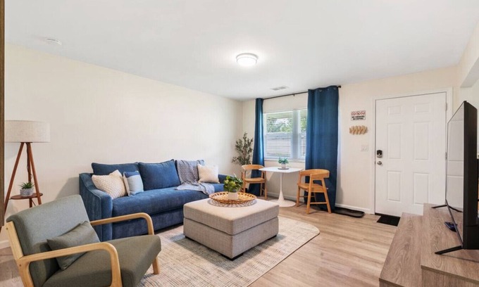 Columbus Apartment | Orchard Bend: 1BR, 1BA Apt near NCH