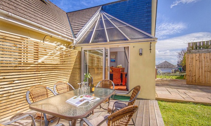 Wadebridge Cottage | Orchard House, in the bustling town of Wadebridge