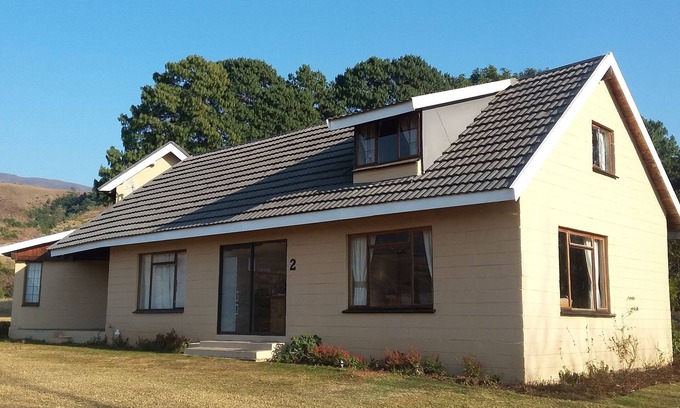 Cathkin Park Apartment | Orchard Manor Unit 2