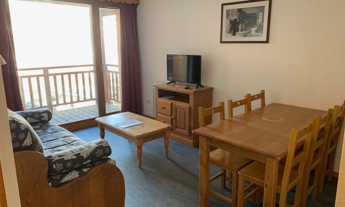 Orcieres-Merlette Apartment | Orcières Merlette: Cozy 3 Room Apartment, Sleeps 6, Close to Pistes & Shops, Free WiFi