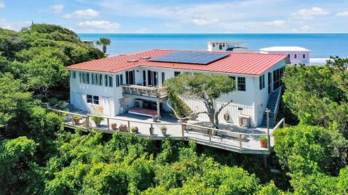 Oak Island House | Original 1945 Cottage on 6 Very Private Acres
