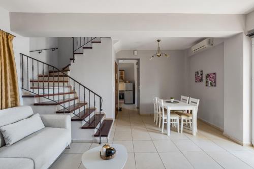 Kato Stalos Apartment | Orion Star