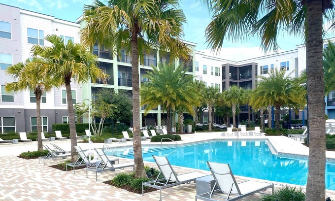 Florida Central Atlantic Coast Apartment | Orlando Suite - 5 Minutes away from Disney!