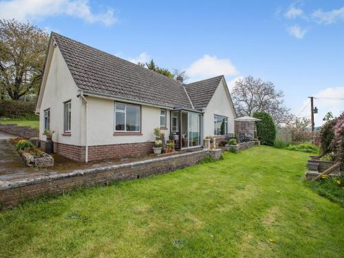 Axminster House | Osmore Orchard