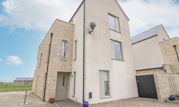 Portland Cottage | OSPREY HOUSE PORTLAND, family friendly, with a garden in Fortuneswell