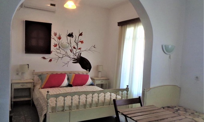 Alopronia Apartment | ostria studios - molos