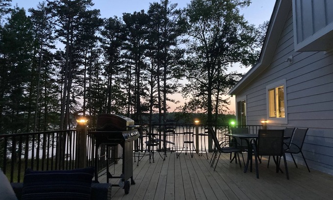 Fair Play House | Our Happy Place! Amazing Vacation Home on Lake Hartwell