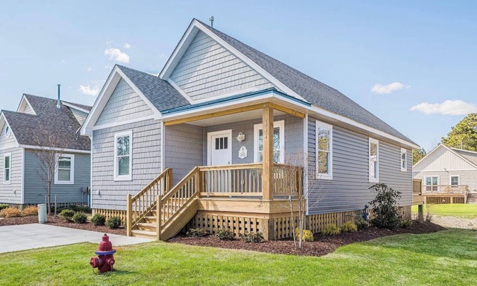 Harbinger House | Outer Banks Golf Group Cottage