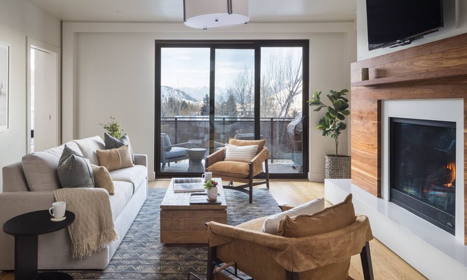Jackson Condo | Outpost: One Town Hill 401 - Base of Snow King Mtn