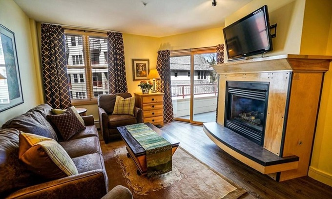 River Run Condo | Outstanding 2BR in River Run. Fully stocked, steps from gondola and shopping