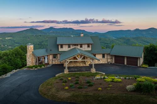 Banner Elk House | Over the Top